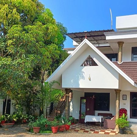 Alma Homestay Mararikulam Exterior photo